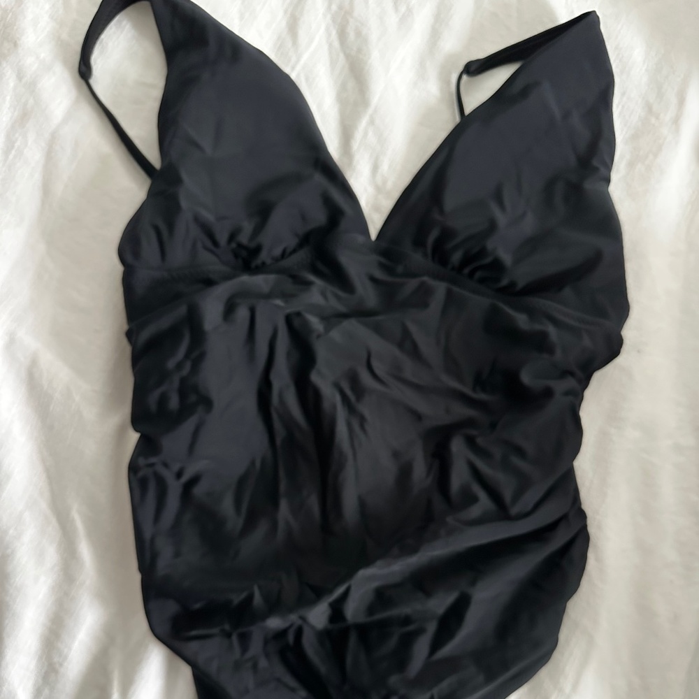 One piece swim